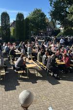 Biker beim Frühstück